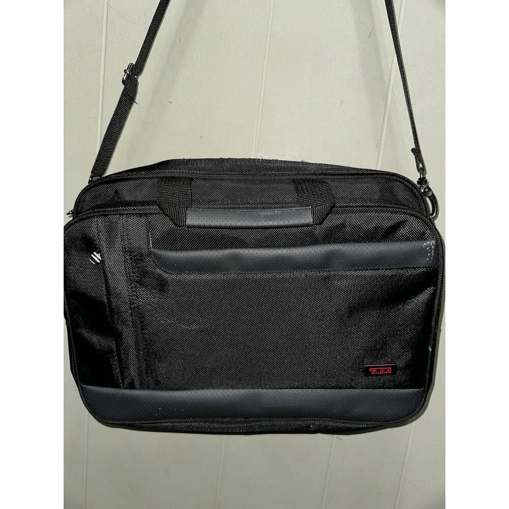 TUMI LAPTOP/MESSENGER BAG BLACK BALLISTICS NYLON 15x11in